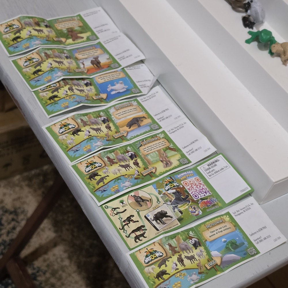 14 Pieces Animals Natoons 2023 Kinder Surprise Complete set VD286C -VT336 - Picture 10 of 10